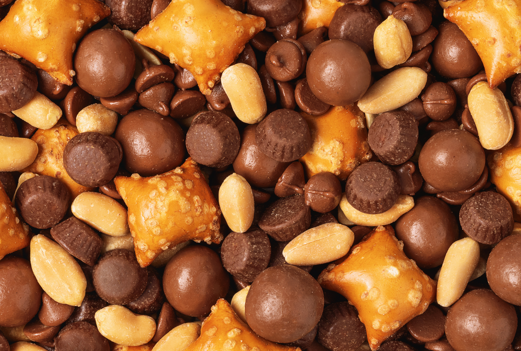 Peanut Butter & Chocolate Munch Mix J5